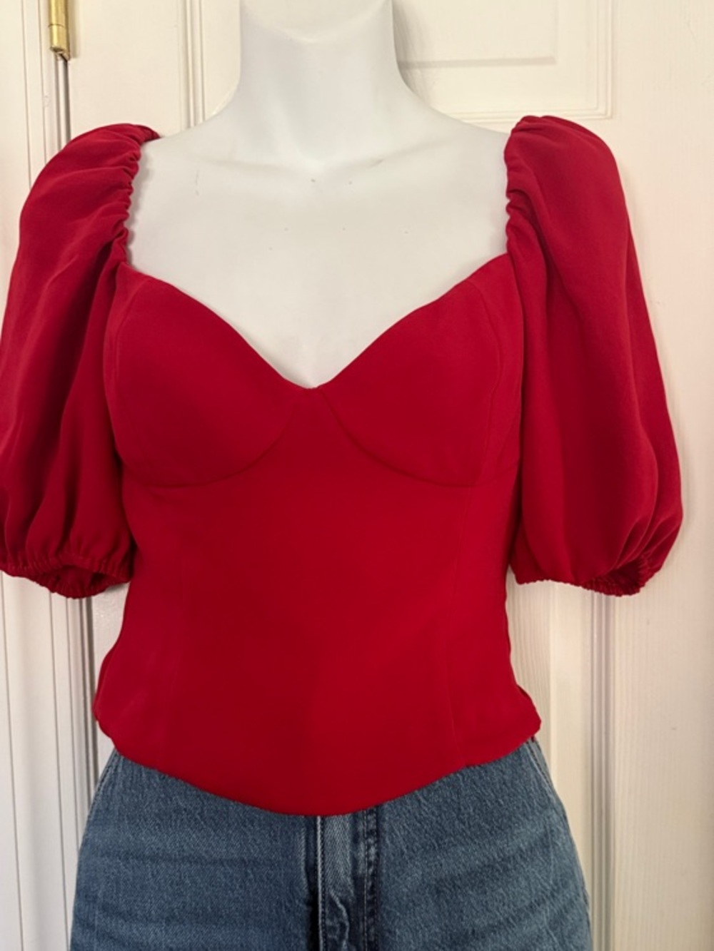 Wilfred Red Puff-Sleeve Sweetheart Crop Top